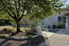 A8A852A1-0D65-40E8-8A5A-4FDC1BF8DAE9_1_105_c