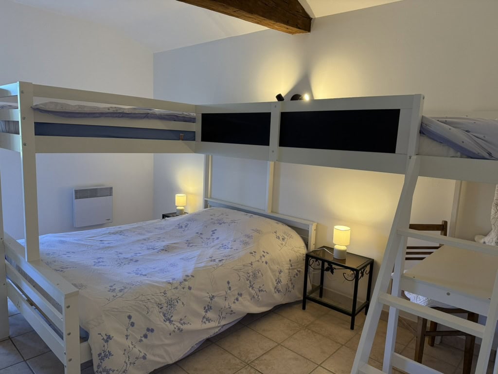 Gite Cèdre Domaine du Thie 16410 Dirac 10 kms de Angoulême